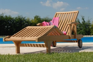 Chaise longue gonflable en bois pliable, design moderne, durable, à prix abordable, pour la plage et l'extérieur - Product Image 3