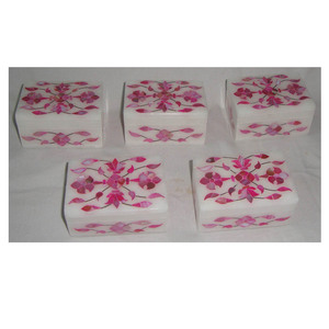 Boîte Design Floral à la main, incrustation de marbre blanc, Art Floral - Product Image 1