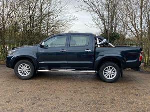 TOYOTA HILUX USADA BARATA EN VENTA VERSIÓN JAPONESA - Product Image 2