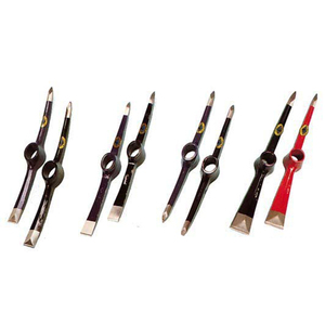 Pico de Mano MANGLA de 1.8 kg, Grado 404 para Bricolaje, Herramientas de Jardinería Negras de Alta Calidad para Agricultura, Excavación, Mango de Acero y Madera - Product Image 2