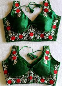 Sari Lehenga con Bordado Pesado, Diseño Tradicional, Blusa Elegante para Mujeres y Niñas, Ropa de Moda para la Temporada de Bodas - Product Image 6