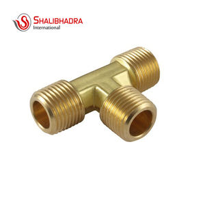 T-shirt personnalisé pour homme, raccord en laiton, fabrication indienne - Product Image 1