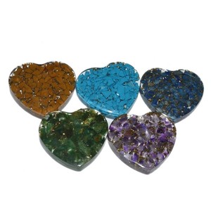 D'orgonite Chakra Coeurs En Forme De Pierre ensembles pour La Guérison - Product Image 1