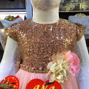 Robe de bébé fille avec bordure en dentelle brodée, bandeau, meilleur design, robe élégante de bébé fille avec la meilleure qualité - Product Image 3