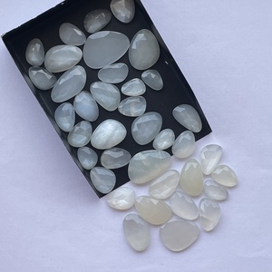 10mm 20mm pierre de lune blanche naturelle forme libre Rose coupe tranche pierres semi-précieuses pour la fabrication de bijoux au collier anneau en gros - Product Image 3