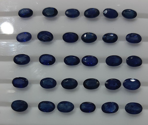 Lote de piedras de corte ovalado de zafiro natural al por mayor de proveedor de gemas tratado térmicamente - Product Image 3