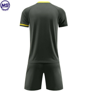 Nouveau design personnalisé sublimé respirant 100% ensembles d'uniformes de football en polyester de haute qualité au meilleur prix - Product Image 6