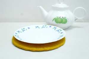 20cm Felt Plain <b>Trivet</b> - Eco-friendly Felt Mat - Plain Yellow <b>Trivet</b> - - Product Image 3