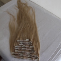 Extensions à clipser 100% Cheveux Vierges, Élégantes et Pratiques, Ondulation Naturelle, Double Trame Machine, Trame Effet Peau, Cheveux Russes Remy Vietnamiens, Abordables