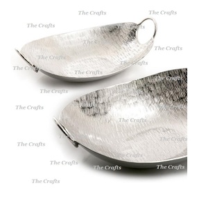Deux bols de service en aluminium de tailles différentes avec accessoires de cuisine de qualité exclusive bols à fruits alimentaires - Product Image 2