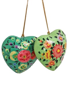 Corazones colgantes para decoración del Día de San Valentín, hechos por artisians de Cachemira, máquina de papel cachemir - Product Image 2