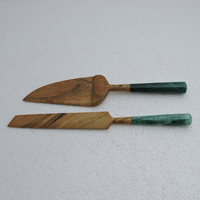 Lot de 2 couteaux décoratifs pour desserts, faits à la main, avec manche en écorce d'acacia, écologiques, et moules en silicone pour résine époxy – Vente en gros