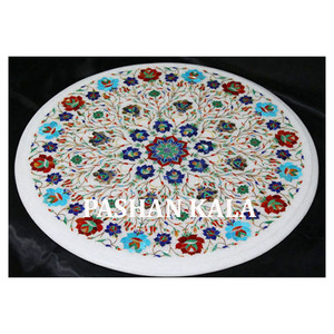 Plateaux de table ronds faits à la main en marbre Pietra Dura incrusté - Product Image 1