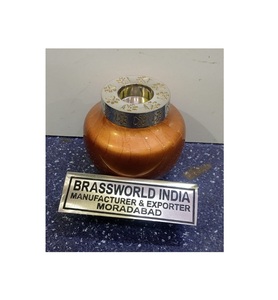 สีส้มชาแสงสัตว์เลี้ยงฌาปนกิจศพ Urn อุปกรณ์โดย Brassworld อินเดีย - Product Image 2