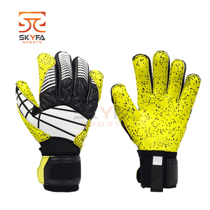 Gants de gardien de but de sport en latex de caoutchouc avec logo personnalisé de haute qualité gants de gardien de but professionnels jeunes adultes pour le football de football - Product Image 1