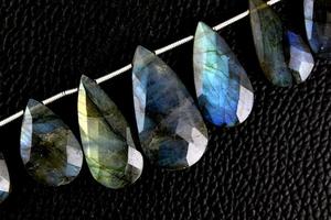 2020ลูกปัดหินลูกแพร์เจียระไนพลอยลาบราดอไรต์ธรรมชาติผู้ผลิตขายส่ง - Product Image 4