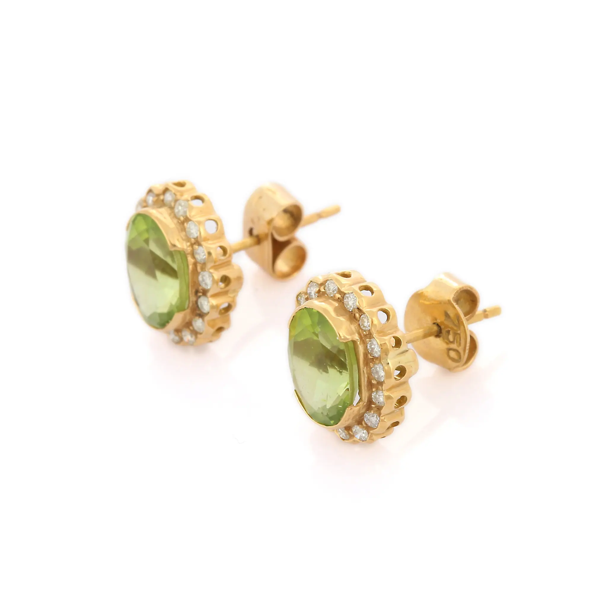 Commandez ces belles boucles d'oreilles faites à la main 100% péridot naturel et diamant 18 carats en or jaune massif Designer Fine Jewelry