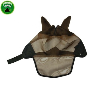 Máscara de malla para caballos con protección para orejas y nariz - Product Image 1