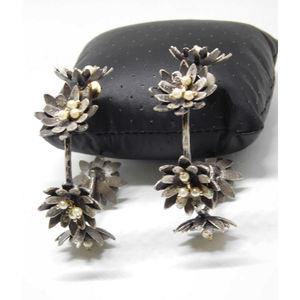treanding handmade silver look alike flower design big size ethnic earings - Product Image 2