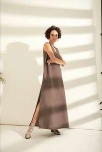 Vestido Largo sin Mangas con Cuello en V, 100% Lino, Color Marrón, Última Moda 2026, para Mujer, Nuevo, con Decoración de Botones Chic - Product Image 2