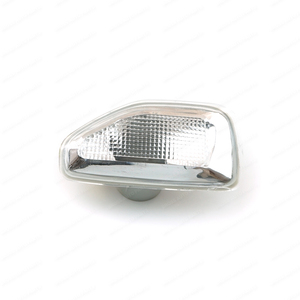 Lámpara Repetidora de Intermitentes Laterales Blancas BROSS AUTO PARTS BSP743 para OE 261601801R con 3 Meses de Garantía - Product Image 1