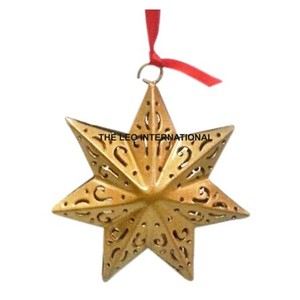 Adorno Navideño Colgante de Metal en Forma de Corazón, Acabado Rojo, Estilo Moderno y Elegante, Hecho a Mano, de Alta Calidad, Gran Venta - Product Image 2