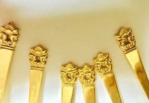 Luxurious <b>Gold</b> Designer Spoon Set Elegant Stainless Steel Flatware Perfect for Dining Table Stylish Durable <b>Kitchen</b> <b>Utensils</b> - Product Image 3