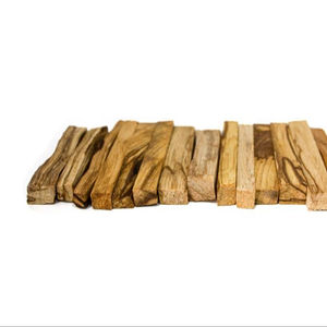 Bâtons d'encens Palo Santo en bois de qualité supérieure au prix de gros - Product Image 1