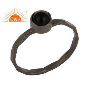 แหวนพลอยโอนิกซ์สีดำชุบโรเดียมสีดำสำหรับเป็นของขวัญสำหรับผู้หญิงคอลเลกชันวินเทจของเธอ - Product Image 1