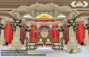 Boda especial Triple Polo Mandap Alemania Hermosa boda al aire libre Triple Mandap Pilar DE BODA Mandap abierto Configuración DE BODA EE. UU. - Product Image 3