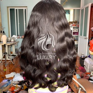 Vietnamese <b>Human</b> Hair Transparent Lace Virgin Donors All Wavy Natural <b>Wig</b> Natural Color or Dye Color - Product Image 3