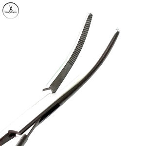 Outils de perçage corporel Pince Kelly Courbe 14CM Qualité professionnelle Acier inoxydable Vente en gros Brillant Mat et Couleur - Product Image 4