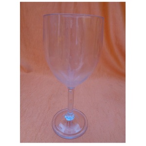 Gobelet de verre vintage en acrylique transparent, dur et personnalisé, pierreries pour le vin - Product Image 1