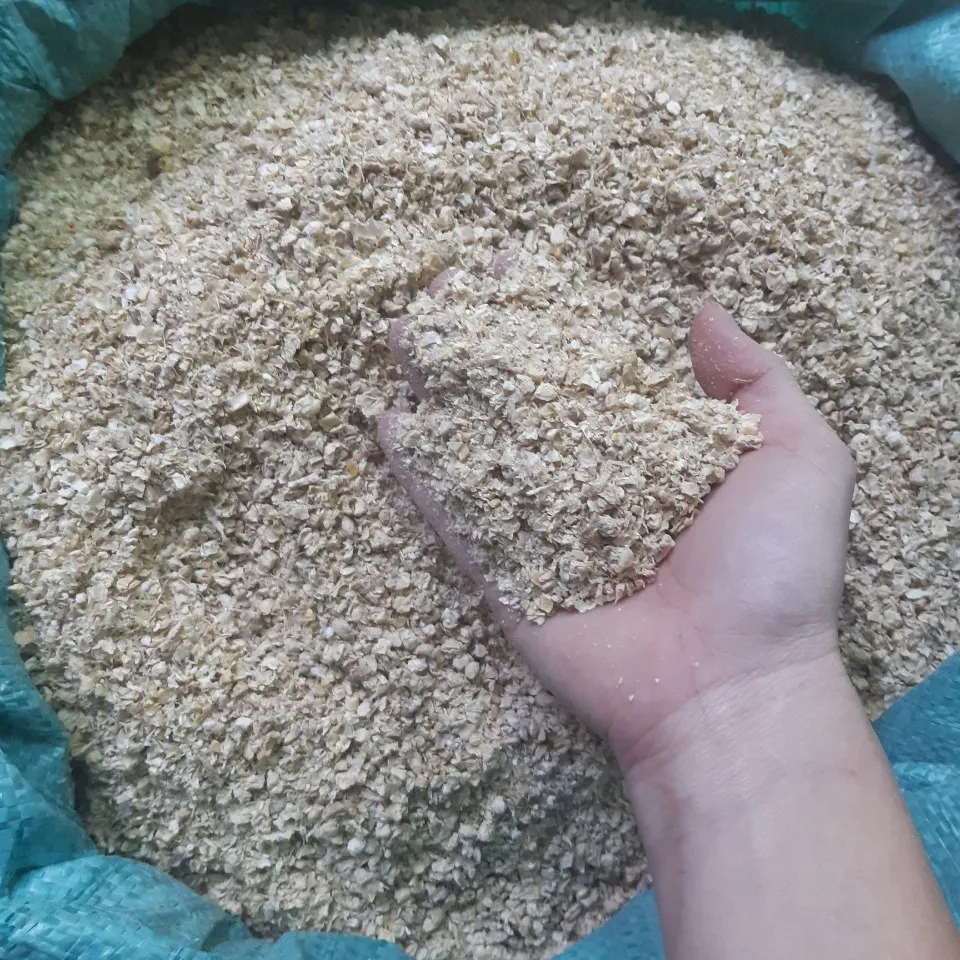 Offres Spéciales épis de maïs en poudre pour l'alimentation du bétail à bas prix/granulés d'épi de maïs du Vietnam / Shyn chan + 84382089109