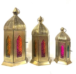 Bougeoir en verre en métal de fer de lanterne marocaine de haute qualité pour la décoration de Noël prix de gros - Product Image 1