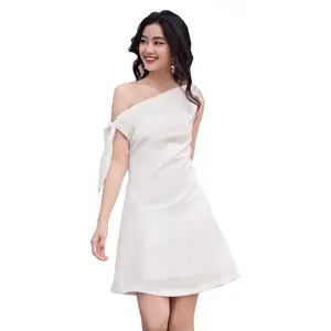 فستان سهرة بكتف واحد مخصص من مصنع ملابس فيتنامي OEM/ODM عالي الجودة ومخصص