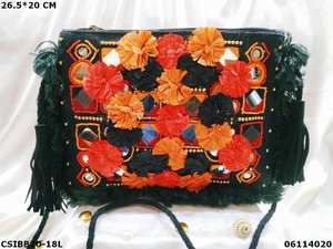 Bolsos de Hombro de Yute con Cuentas Estilo Boho Banjara de Diseño |   Bolso de Mano Hecho a Mano para Uso Diario, Formal y de Noche para Mujer - Product Image 3