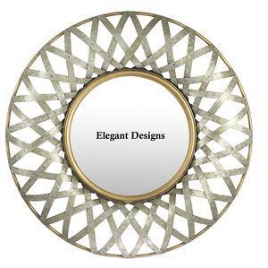 Espejo de Pared Galvanizado Contemporáneo de Lujo - Espejo Decorativo Elegante de Diseño Artesanal con Energía Solar y Tamaño Personalizable - Product Image 1