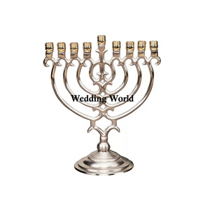 Bougeoir Menorah en métal classique élégant fait à la main de créateur Menorah taille personnalisée bougeoir en métal de vente chaude - Product Image 5