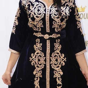 NOUVEAU DESIGN BRODERIE DE DABKA, CRISTAL PERLES, VERRE PIERRE TRAVAIL SUR BELLE ELEGANT--CAFTAN--DRESS @ 2021 - Product Image 1