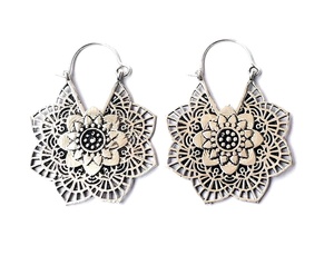 Pendientes de aro étnicos, pendientes de aro de plata, pendientes de flor - Product Image 2