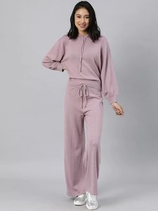 ชุดเซ็ตสองชิ้นสำหรับผู้หญิง เสื้อฮู้ดแขนยาวสีพื้นผ้าฟลีซยืดหยุ่น กางเกงขายาวลำลอง เหมาะสำหรับฤดูหนาว ขายส่ง - Product Image 4
