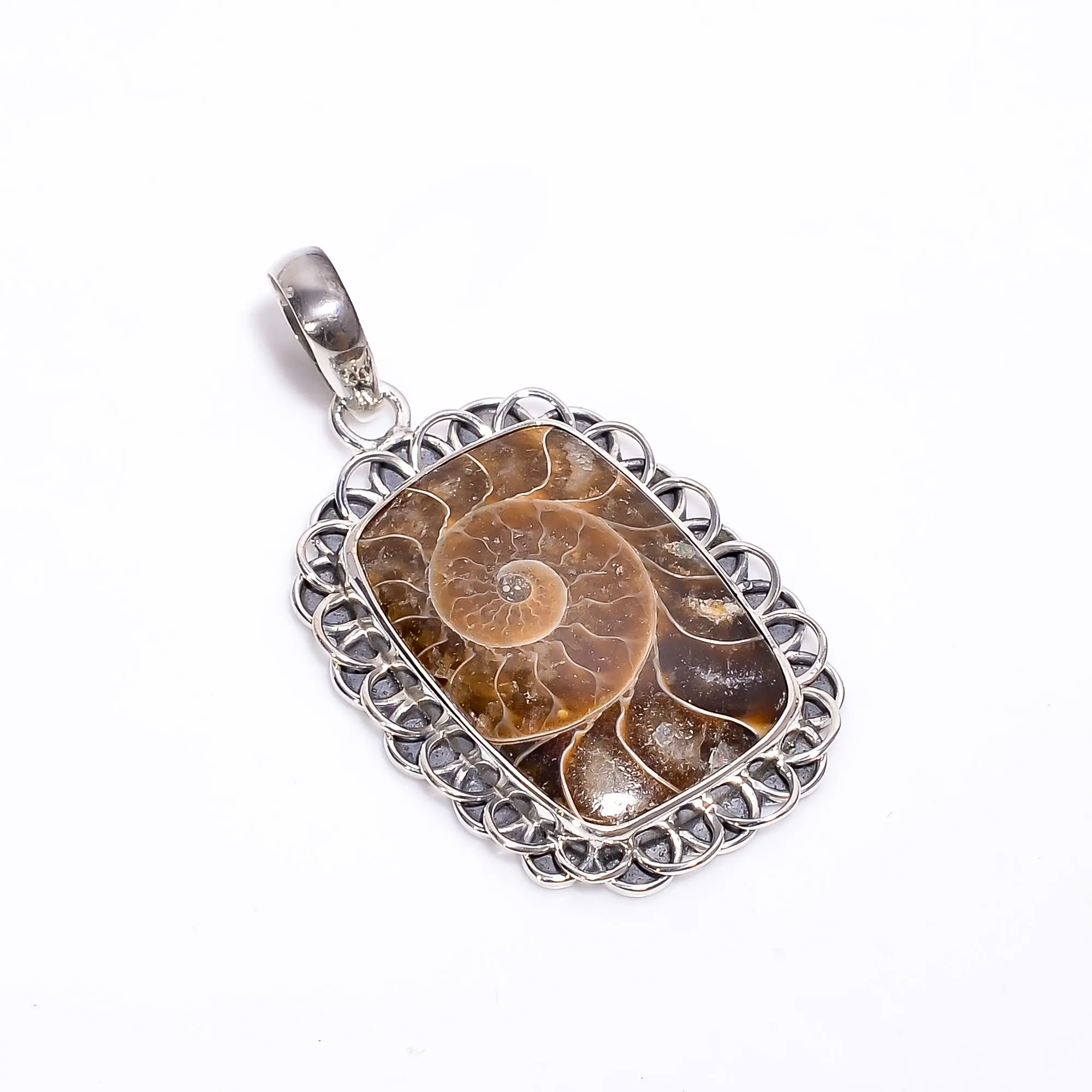 Atacado Natural Ammonite Prata Envolvido Pingente De Pedra Natural Pingente Para Jóias Ammonite Almofada Forma Cabochão Jóias