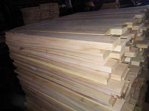 2020 recién llegado tableros articulados de Vietnam con lijado de grietas en paletas de madera de caucho - Product Image 5