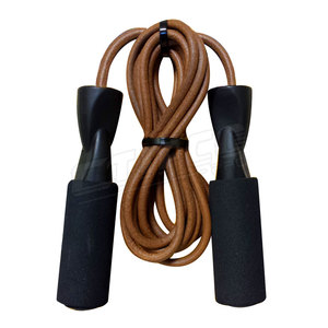 Corde à sauter en bois de cuir de haute qualité avec manche en bois pour sauter - Product Image 5