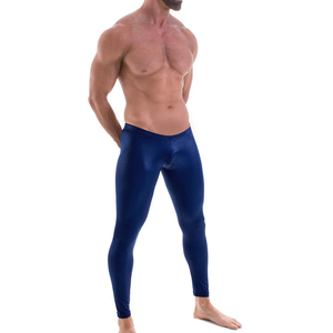 กางเกงเลกกิ้งผู้ชายลายสก็อต ผลิตจากผ้าสแปนเด็กซ์/โพลีเอสเตอร์ ป้องกันแบคทีเรีย กันลม ระบายอากาศ แห้งเร็ว และมีไซส์พลัส - Product Image 4