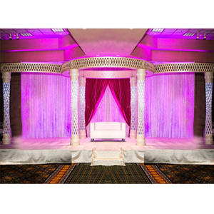 Mandap de Boda con Corte de Diamante Estilo Plazo, Impresionante Mandap de Boda con Corte de Diamante Estilo Sureño, LA - Product Image 1