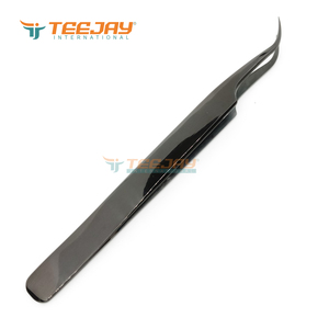 Pince à épiler pour cils TEEJAY Plasma Black J Courbée pour Volume et Isolation, avec pointe ultra-fine en acier inoxydable et prise en main parfaite - Product Image 2