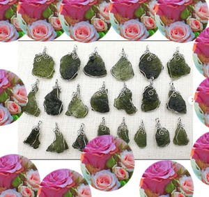 Collier pendentif en laiton plaqué argent avec sertissage en quartz rose naturel, cadeau de mariage vintage - Product Image 2