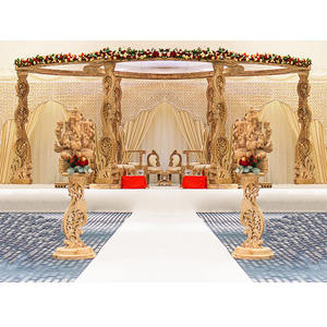 Mandap de Madera para Bodas Gujarati, Diseño Clásico de Pavo Real, Último Diseño Paisley, Impresionante Mandap de Madera con Tallado Pesado, Canadá - Product Image 1